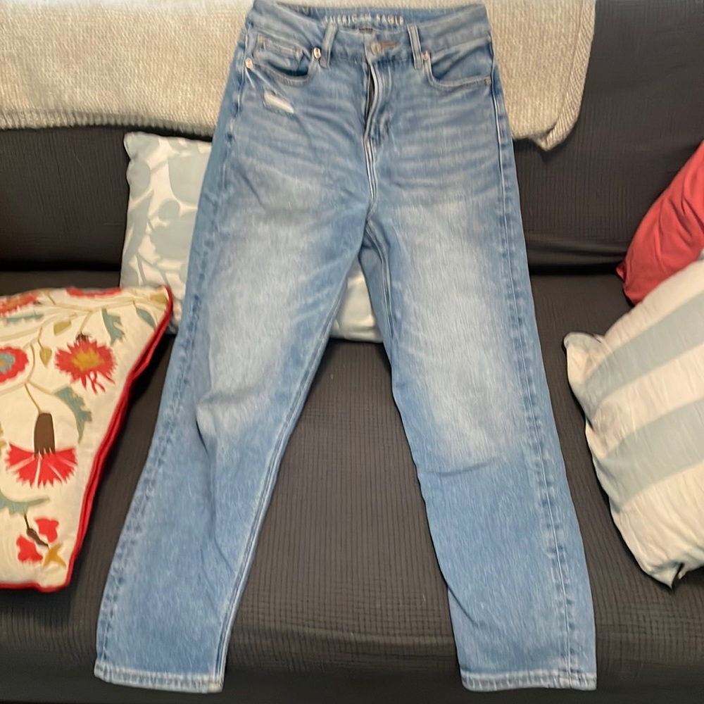 American Eagle Curvy Mom Jeans size 0